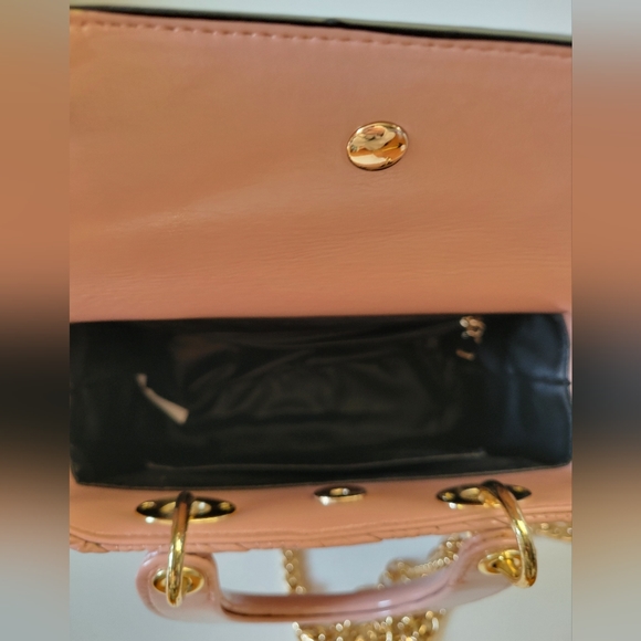 Pink Handbag - Picture 6 of 7